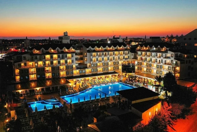 Diamond Beach Escape