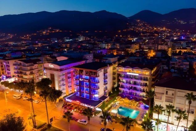 Kleopatra Blue Hawaii Hotel