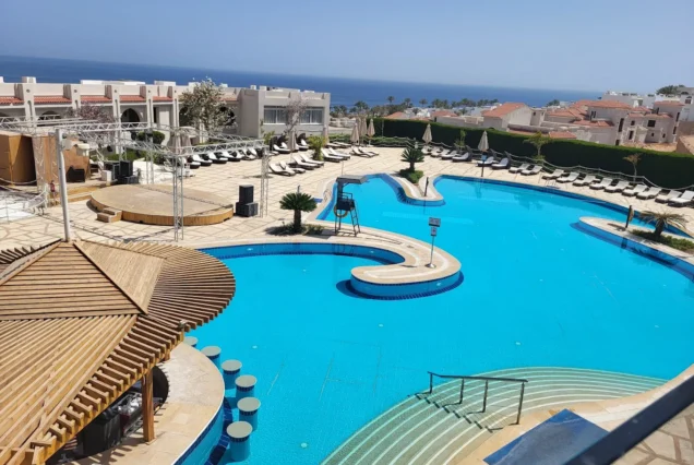 Sunrise Arabian Beach Resort